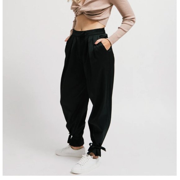 Black sating ankle tie pants - Size Small - The Latest Scoop - Picture 2 of 5